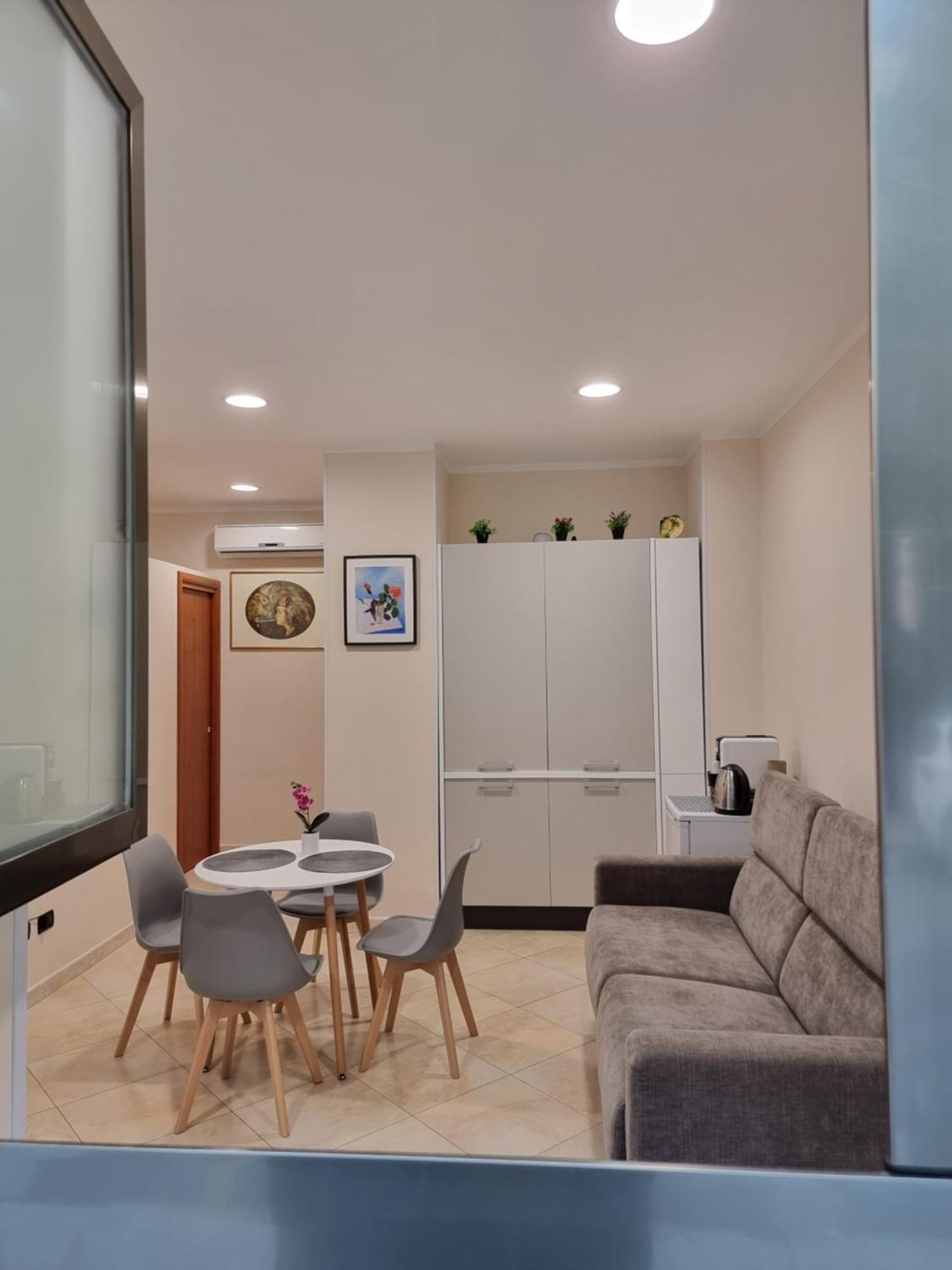 דירות Loft Magna Grecia Reggio Calabria Centro Storico A 3 Minuti A Piedi Dal Mare מראה חיצוני תמונה