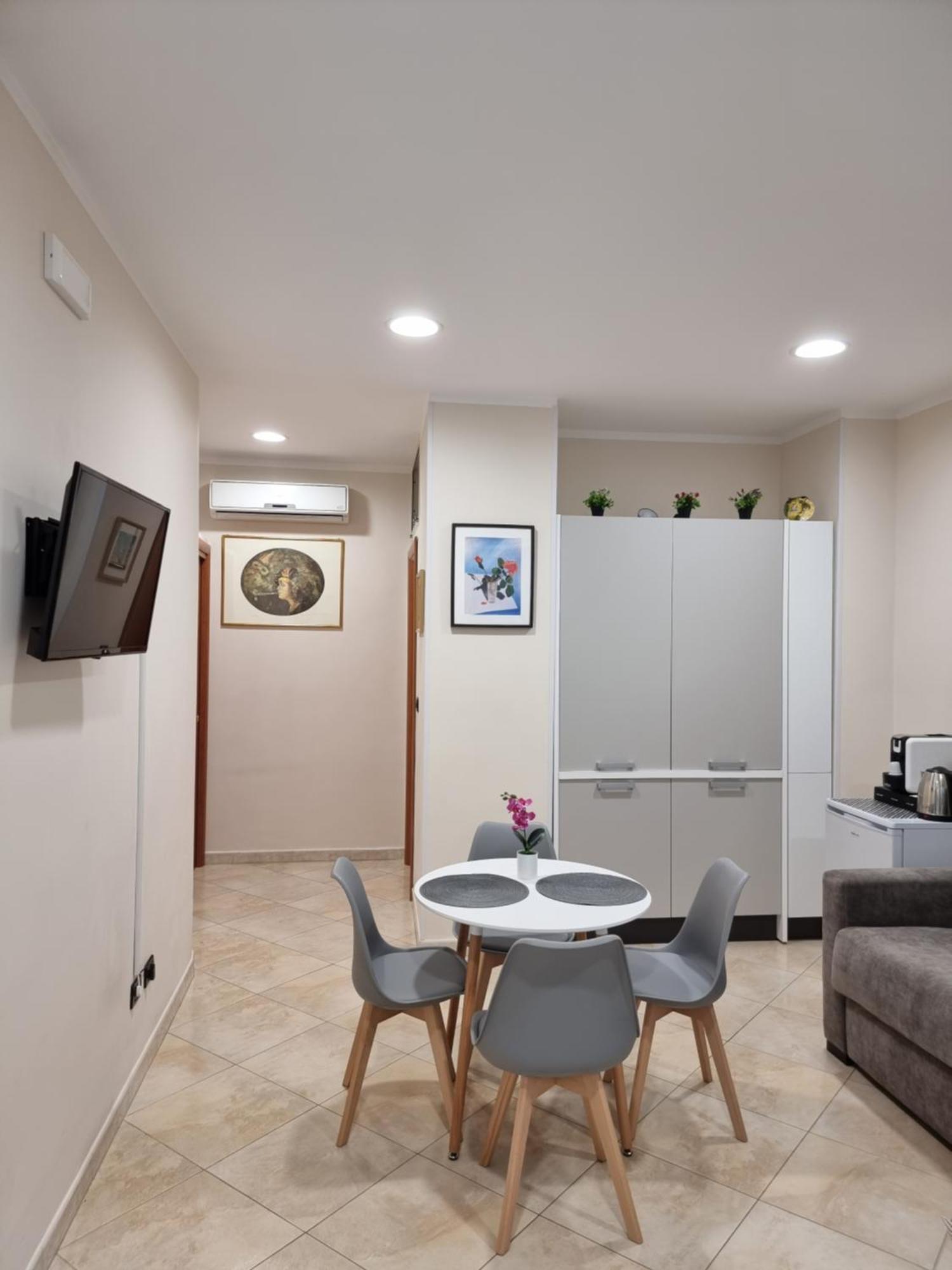דירות Loft Magna Grecia Reggio Calabria Centro Storico A 3 Minuti A Piedi Dal Mare מראה חיצוני תמונה